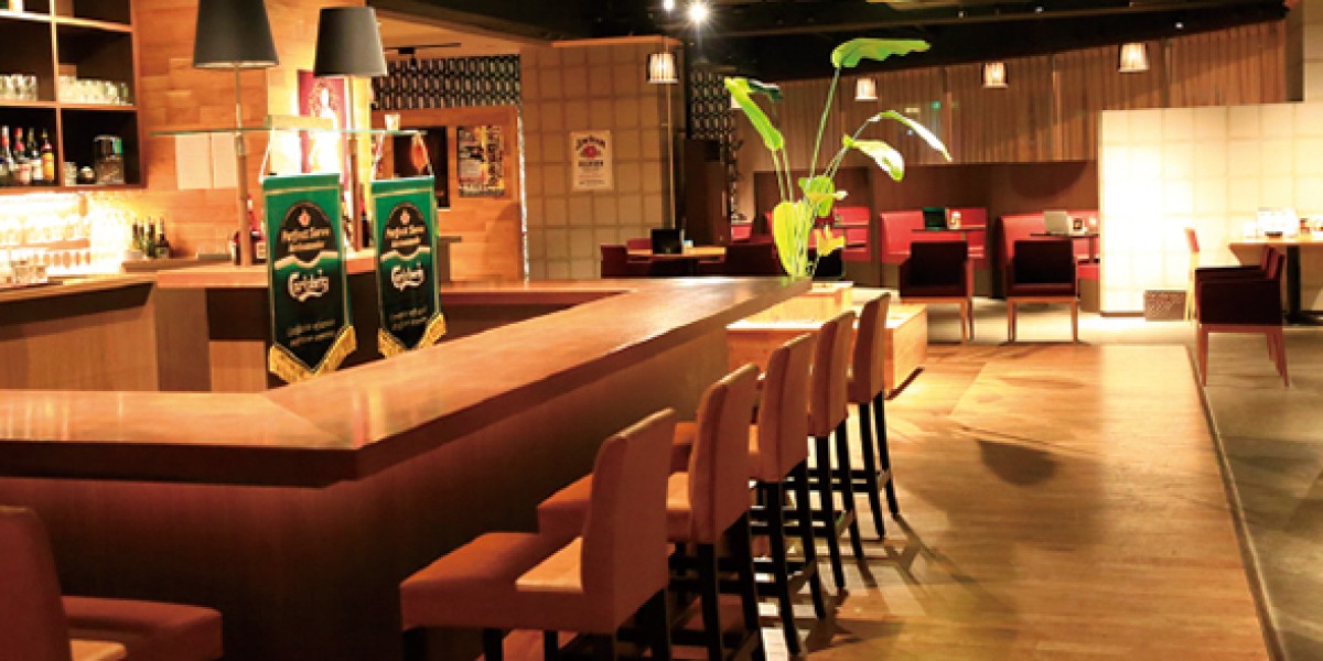 Restaurant & Bar Ratna