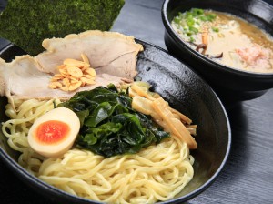 函館かにみそつけ麺