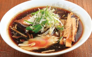 櫓醤油ラーメン（ハーフ）