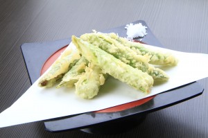 アスパラ天麩羅