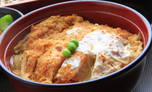 かつ