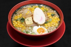 コーンバター極味背脂拉麺(イカ墨)
